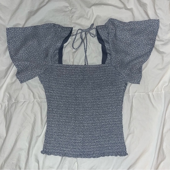Abercrombie and Fitch Smocked Flutter Sleeve Top - Picture 2 of 4